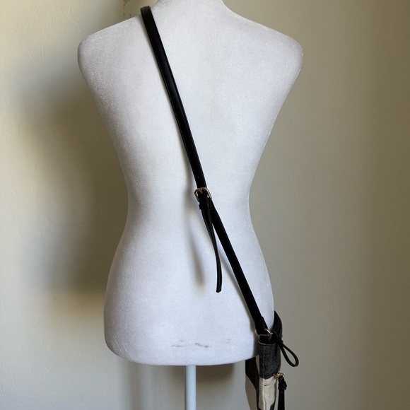 Tommy Hilfiger Nautical Stripe Canvas Vegan Leather  Adjustable Crossbody Bag - Picture 4 of 8